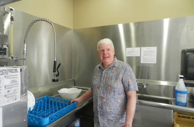 Volunteer, Dishwasher